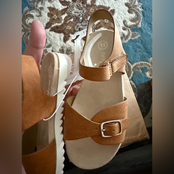 Cat & Jack Toddler Girls' Shaelyn Sandals. Size 11 
New! - Picture 8 of 9